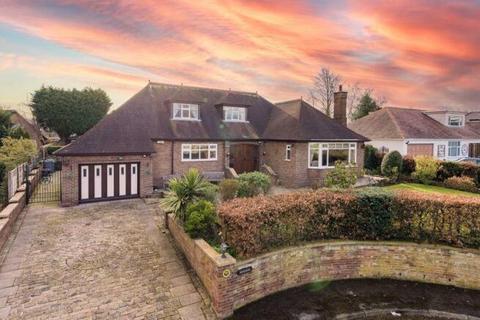 5 bedroom detached house to rent, Chester Road, Mere, Knutsford