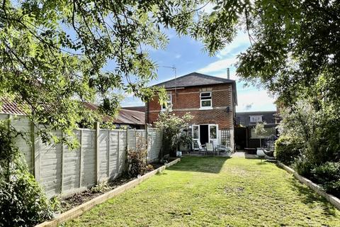 2 bedroom semi-detached house for sale, Nursery Road, Ringwood, BH24 1NF