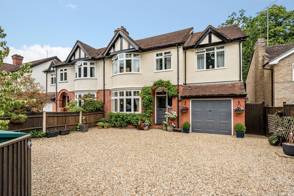 Houses For Sale Farnborough Road Farnborough at Randolph Sheaffer blog