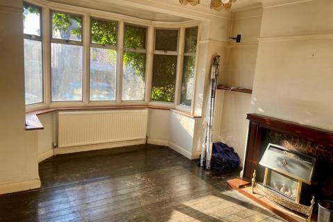 18 Glenview Road, Bromley, BR1 2QQ