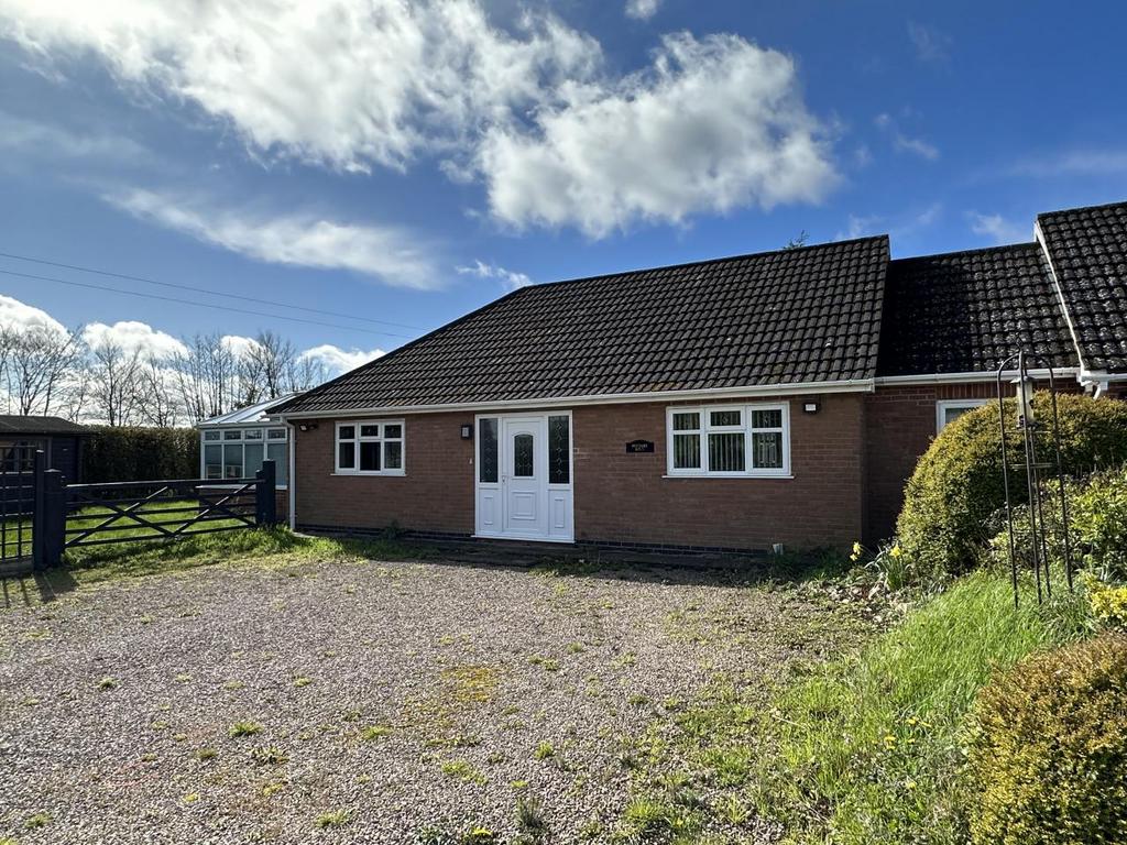 Stanton Lane, Potters Marston LE9 3 bed semidetached house £1,700