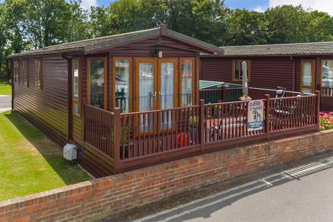 2 bedroom static caravan for sale, Ferry Road, Littlehampton, West Sussex