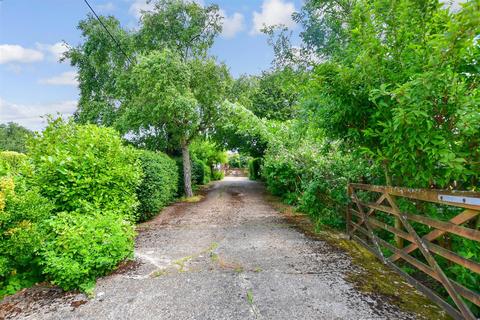 4 bedroom detached bungalow for sale, Capel-Le-Ferne, Capel-Le-Ferne, Folkestone, Kent