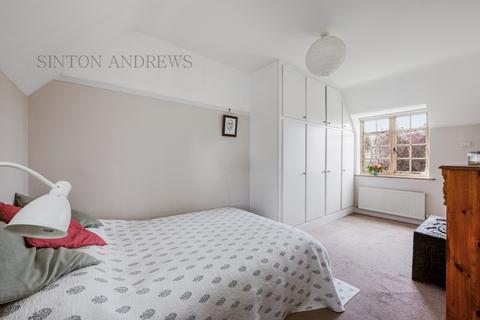 66 Fowlers Walk, London, W5 1BG