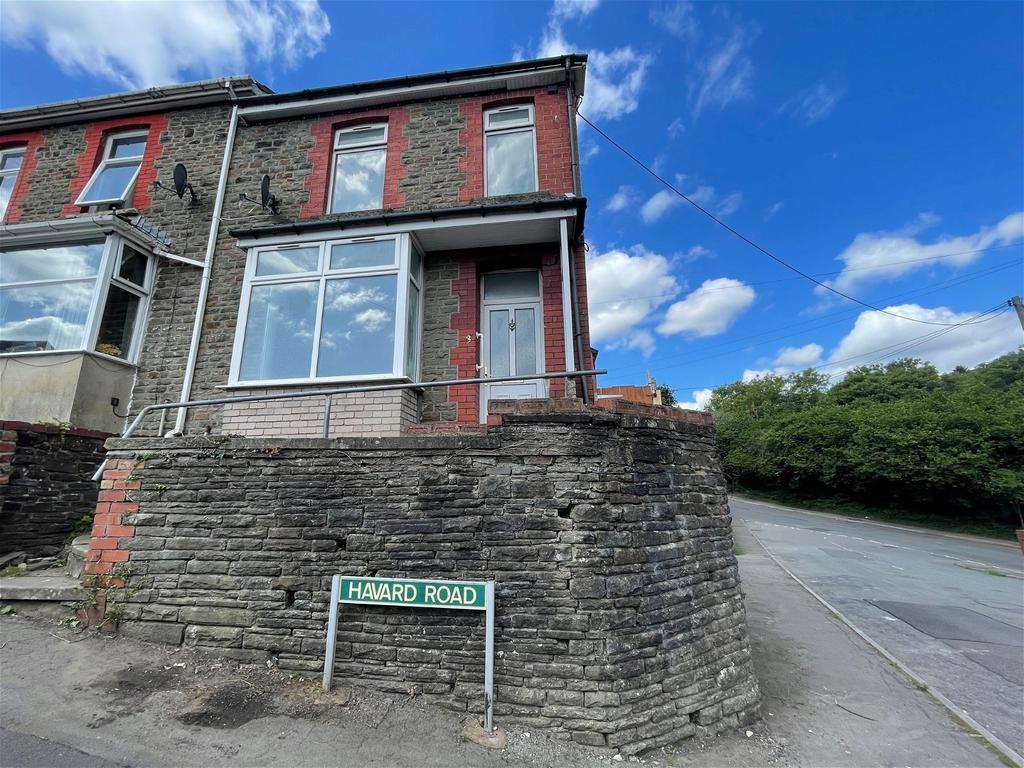 Harvard Road, Abertridwr, Caerphilly, CF83 4DP 3 bed end of terrace