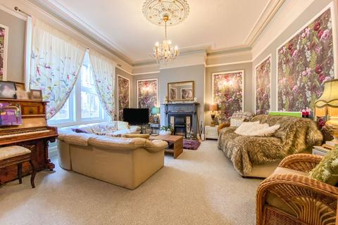 8 bedroom terraced house for sale, Newgate Street, Morpeth, Northumberland, NE61 1BX