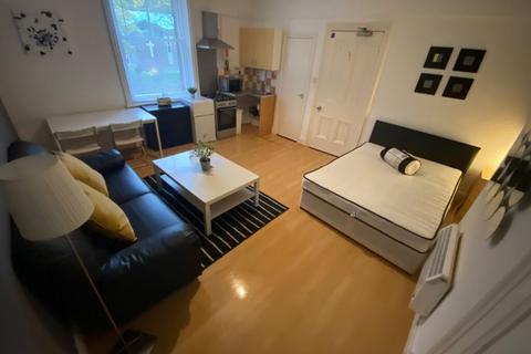 1 bedroom flat to rent, Flat 5, Headingley Lane, Headingley, Leeds, LS6 1AA