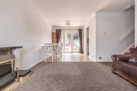 20 Copperfields Way, Romford, RM3 0XE