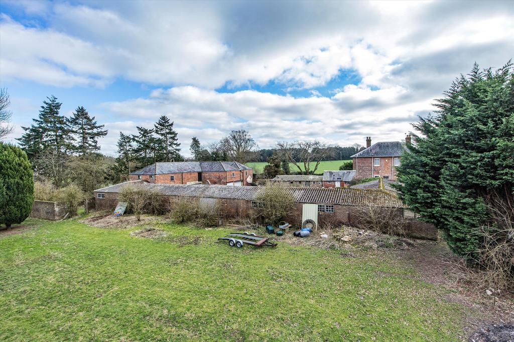 Plough Wents Road Chart Sutton 5 Bed Farm House £1 500 000