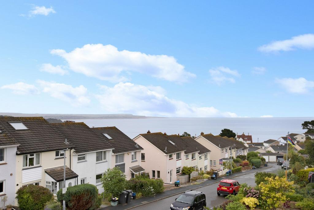 West Cliff Park Drive, Dawlish, EX7 3 bed detached house £375,000