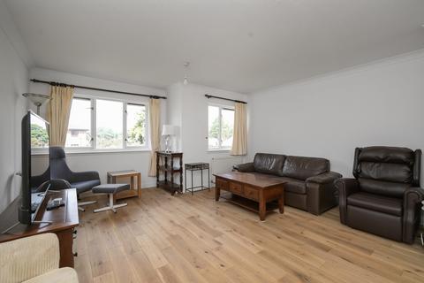 3 bedroom flat for sale, Flat 3 23, East Comiston, Edinburgh, EH10 6RZ