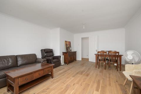 23/3 East Comiston, Edinburgh, EH10 6RZ