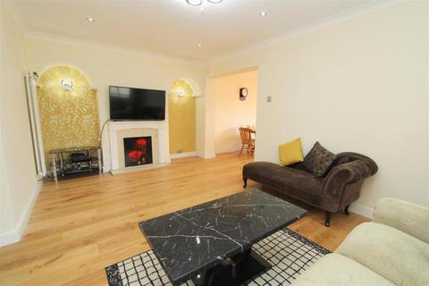 undefined, Benfleet Close, Sutton, United Kingdom, SM1