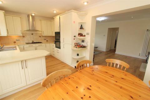 undefined, Benfleet Close, Sutton, United Kingdom, SM1