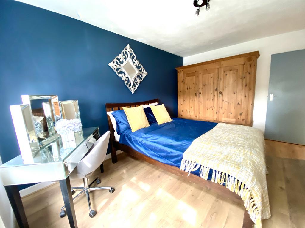 Carlyle Road, Ealing, W5 2 bed flat to rent £1,850 pcm (£427 pw)