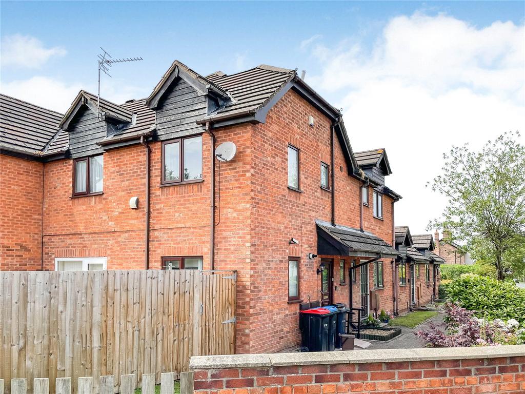 Chapel Cottages, Moor Lane, Waverton, Chester, CH3 2 bed property for sale £225,000