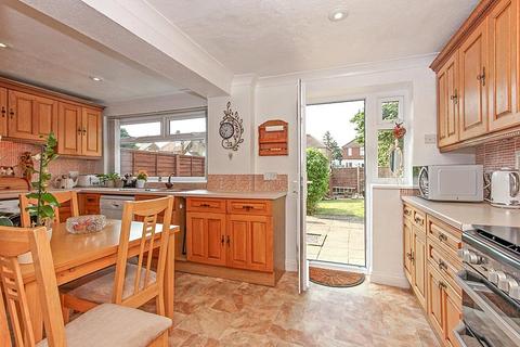 3 bedroom semi-detached house for sale, Woodberry Drive, Sittingbourne, Kent, ME10