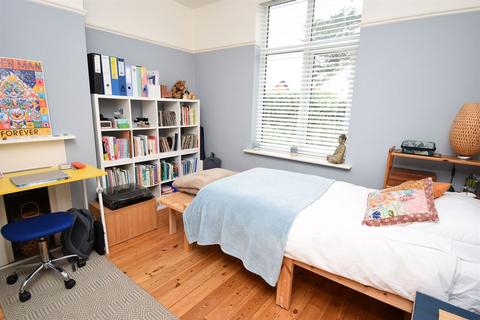 36 Baddlesmere Road, Whitstable, CT5 2LD