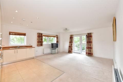 3 bedroom apartment for sale, Sovereign Way, Tonbridge, Kent