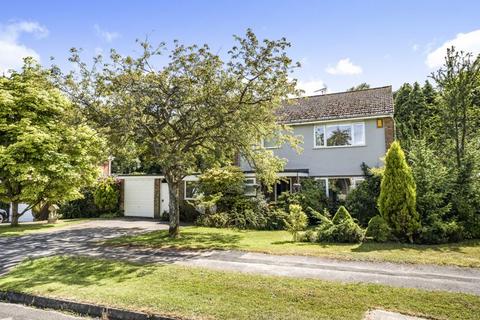 Wychwood Bridle Close, Grayshott, Hindhead, GU26 6EA