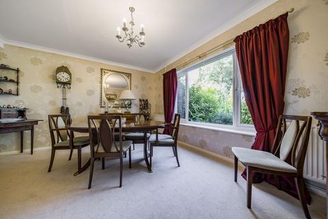 Wychwood Bridle Close, Grayshott, Hindhead, GU26 6EA