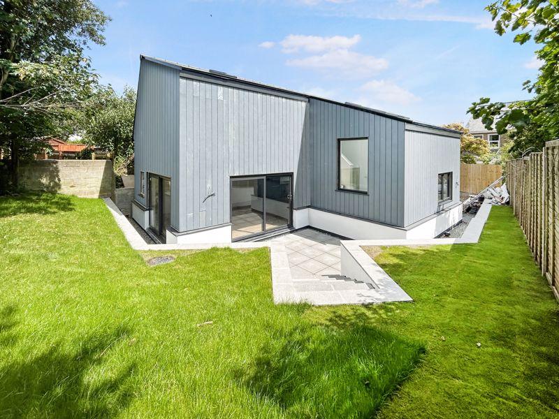 Dracaena Avenue, Falmouth 4 bed detached house for sale £625,000