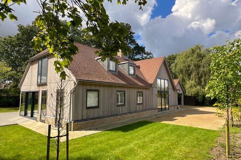 4 bedroom detached house for sale, off Horsham Road, Cranleigh