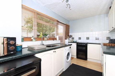 4 bedroom terraced house for sale, Longbridge Close, Tring