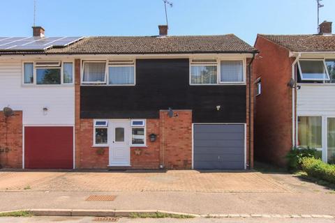 4 bedroom terraced house for sale, Longbridge Close, Tring