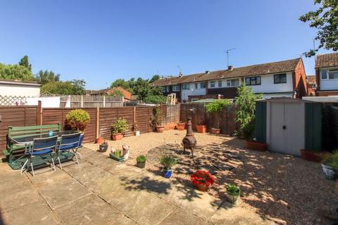 4 bedroom terraced house for sale, Longbridge Close, Tring