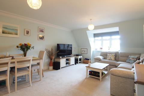 2 bedroom apartment for sale - Cheam Road,  Ewell, KT17