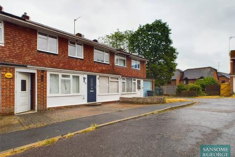 3 bedroom terraced house for sale, Oak Tree Close, Tadley, Hampshire, RG26