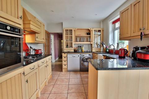 8 Homefield Road, Worcester, WR2 4AQ