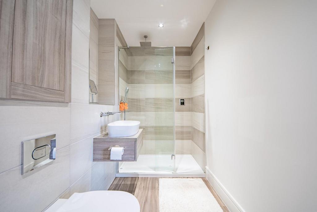 En suite.jpg