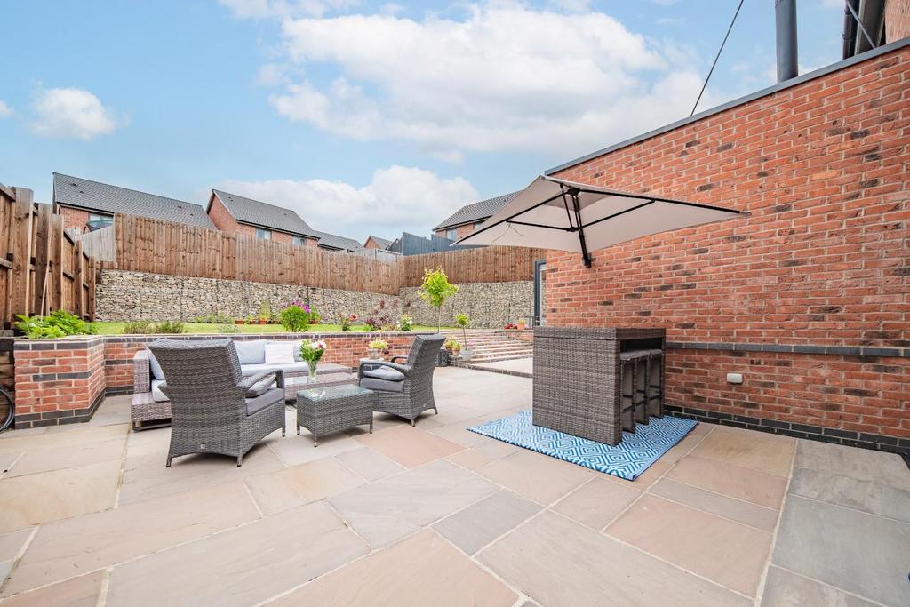 Patio (2).jpg