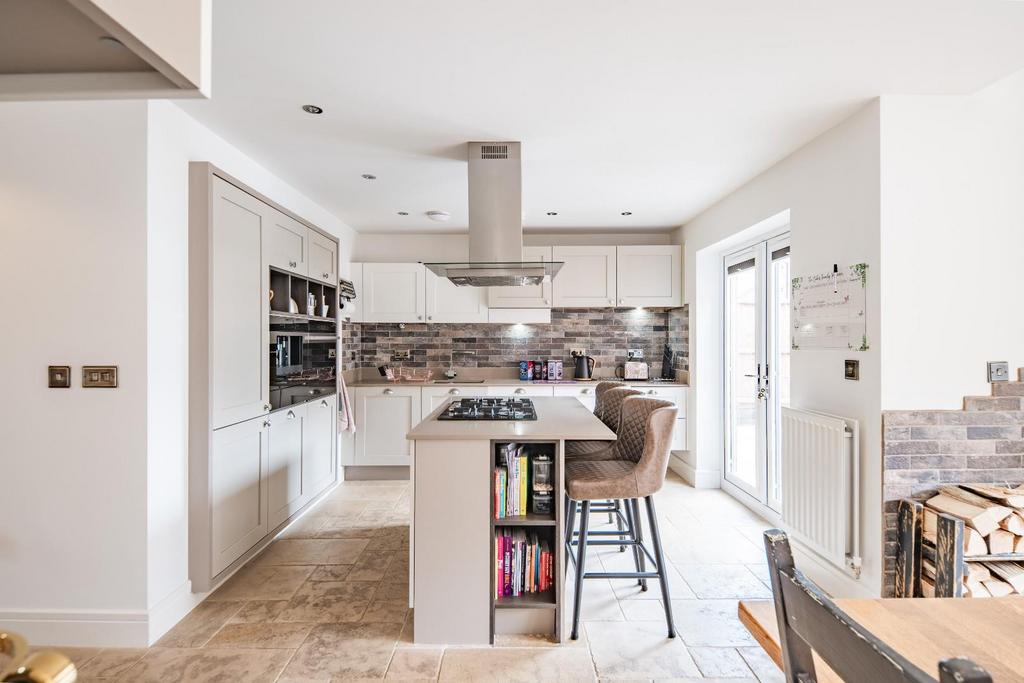 Kitchen.jpg