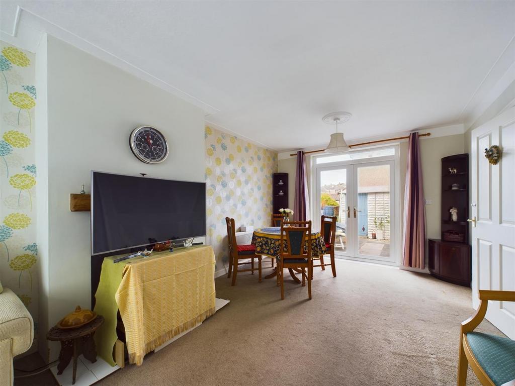 Open Plan Lounge/Dining Room