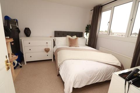 6 Merlin Way, Chipping Sodbury, Bristol, BS37 6XP