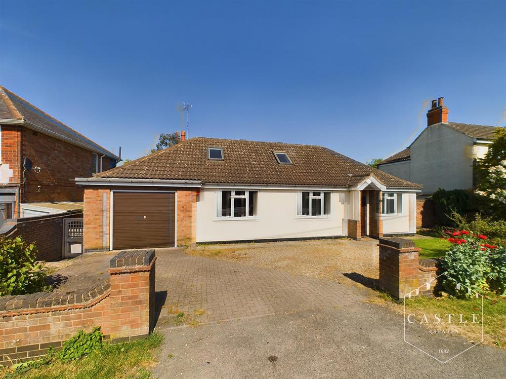 Dunton Road, Broughton Astley, Leicester 4 bed detached house for sale