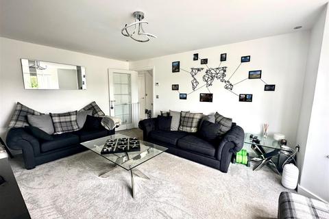 11 Clos Meredith, Coity, Bridgend, CF35 6HQ