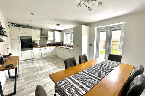 11 Clos Meredith, Coity, Bridgend, CF35 6HQ