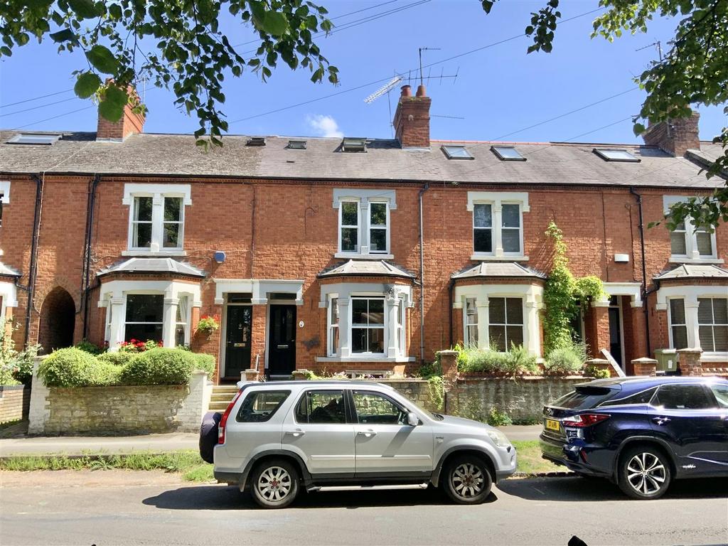 Horsefair Green, Stony Stratford, Milton Keynes 4 bed terraced house