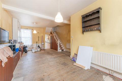 79 Scotts Road, London, E10 6LN