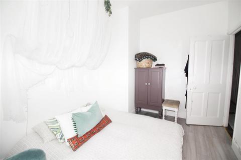 95a Claude Road, London, E10 6NF