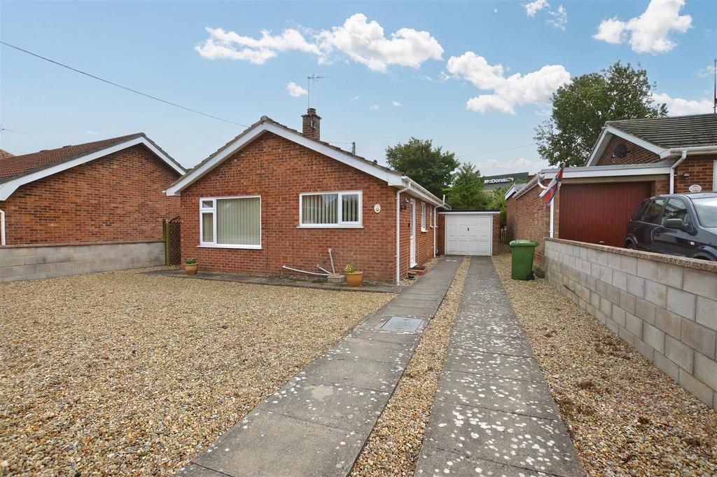 Sandy Lane, Cromer 2 bed detached bungalow for sale £335,000