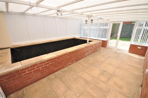 41 King Edward Road, Thorne, Doncaster, DN8 4DE