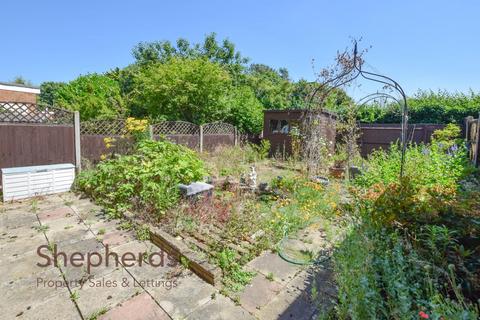 19 Brampton Close, Cheshunt, Waltham Cross, EN7 6HZ