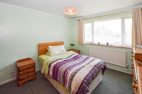 19 Brampton Close, Cheshunt, Waltham Cross, EN7 6HZ