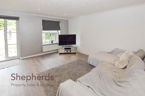 3 bedroom semi-detached house for sale, Lucern Close, West Cheshunt EN7