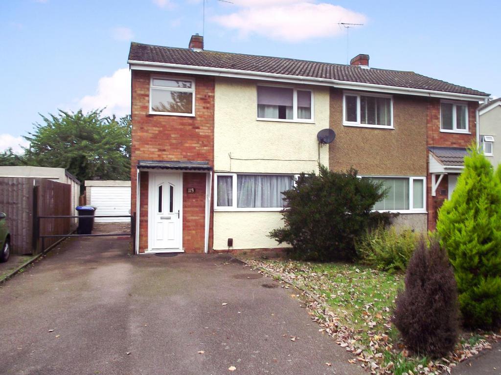 Cromwell Crescent, Market Harborough 3 bed semidetached house £895